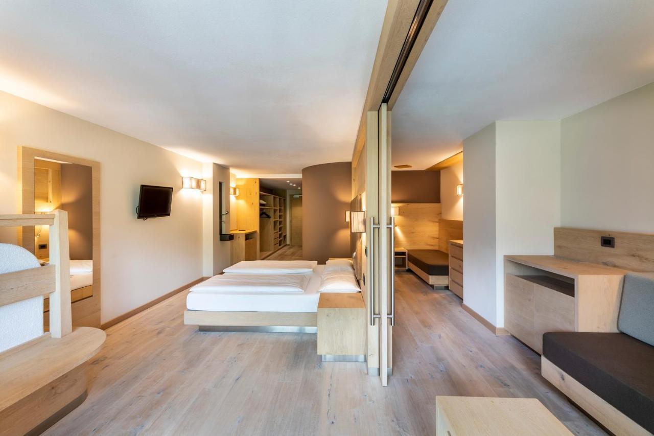 Design&Suite Hotel Ciarnadoi Vigo di Fassa Exterior foto