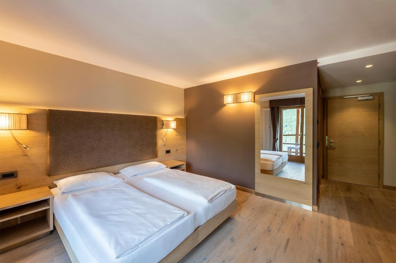 Design&Suite Hotel Ciarnadoi Vigo di Fassa Exterior foto